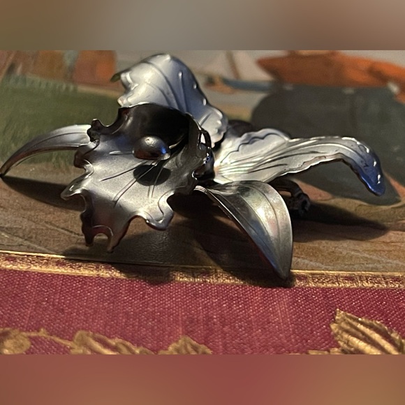 Vintage Art Nouveau Style Silver Tone large Lily Flower Brooch 🌺 - Picture 14 of 14